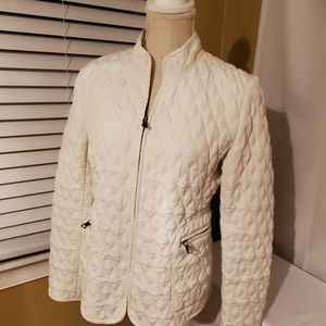 White Banana Republic quilted jacket. Size M